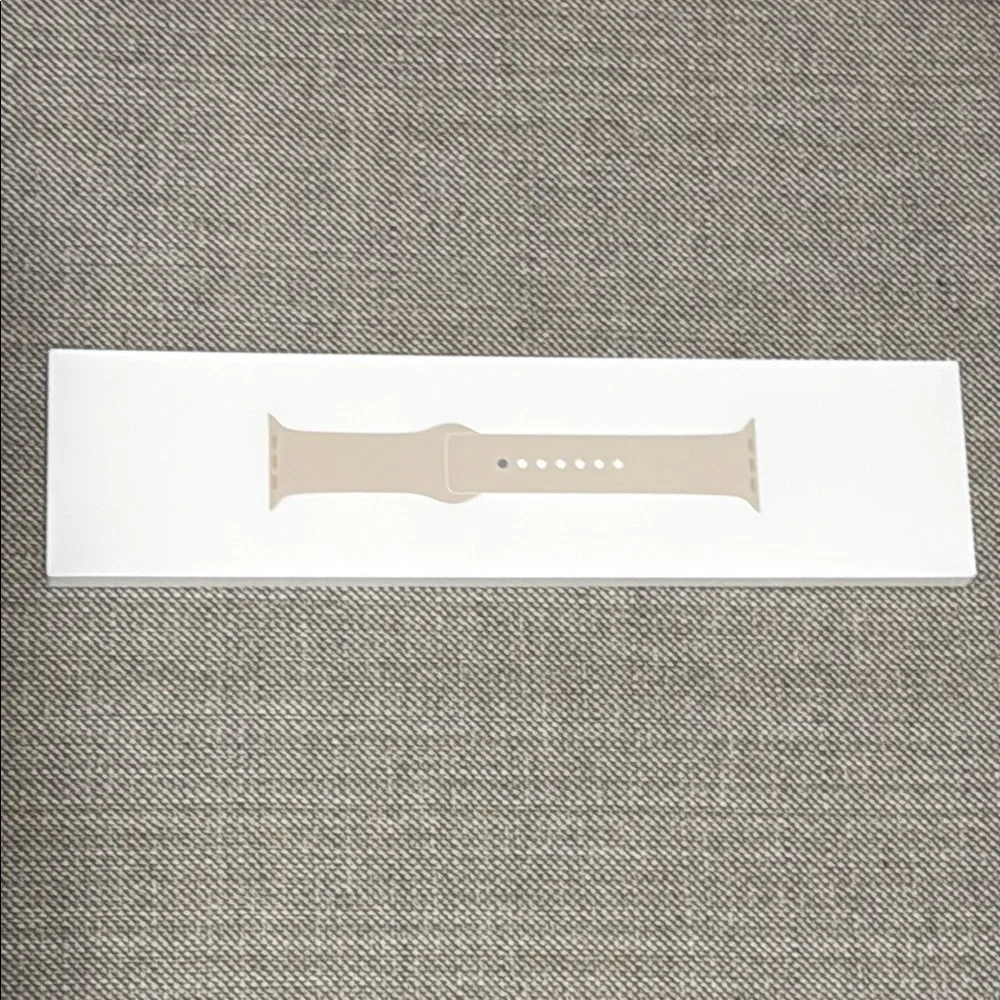 41MM M/L Apple Watch Starlight Sport Band - M/L